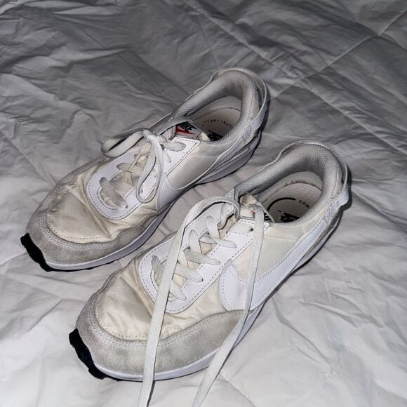 Offer a Price Nike Daybreak White/Beige Suede & Mesh Sneakers Women’s 8.5 - Picture 2 of 16